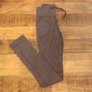 Lulu high waisted leggings (with pockets!)